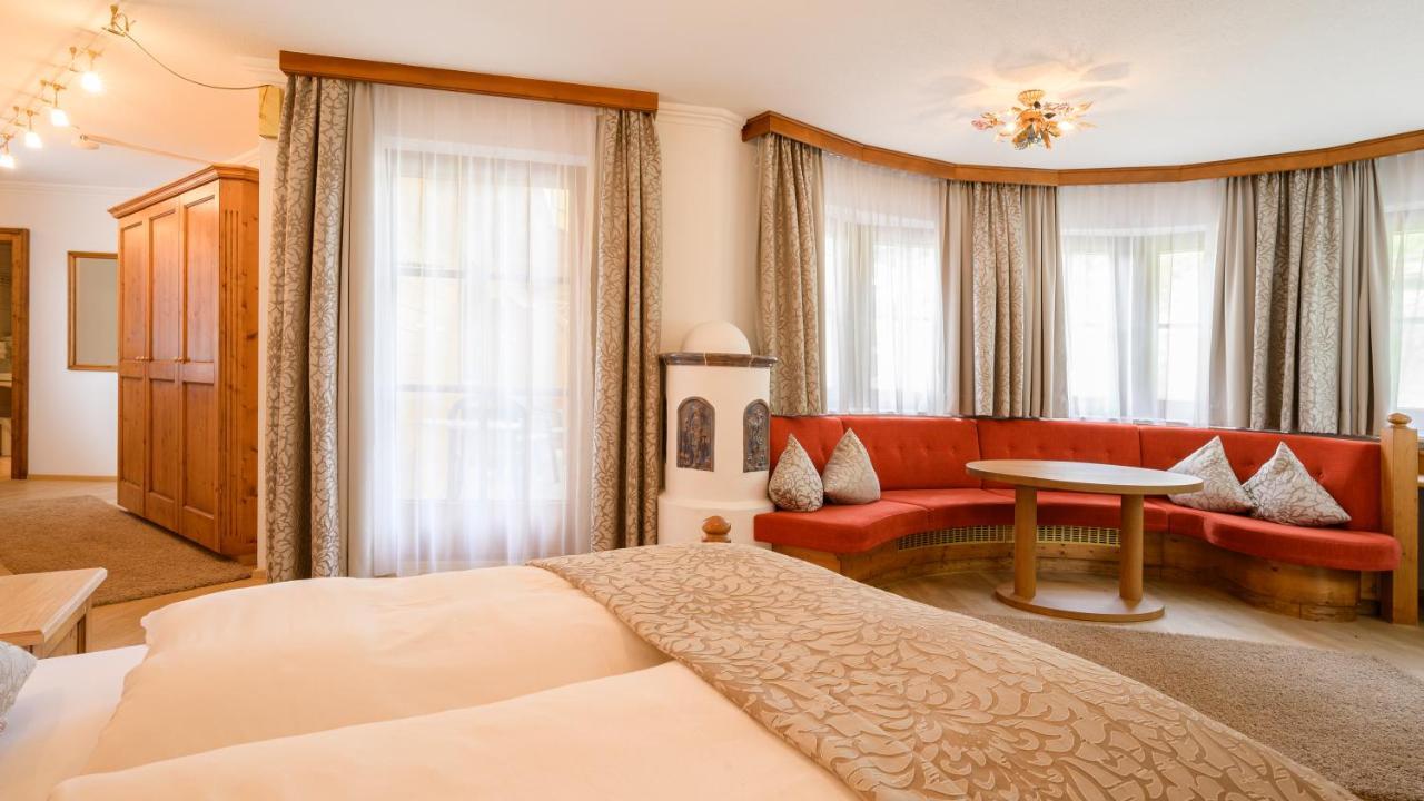 Hotel Garni Castel B&B Ischgl Buitenkant foto