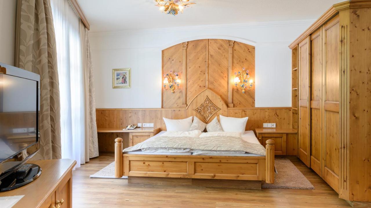 Hotel Garni Castel B&B Ischgl Buitenkant foto