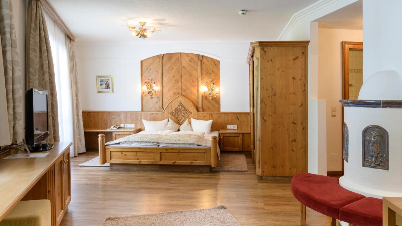 Hotel Garni Castel B&B Ischgl Buitenkant foto